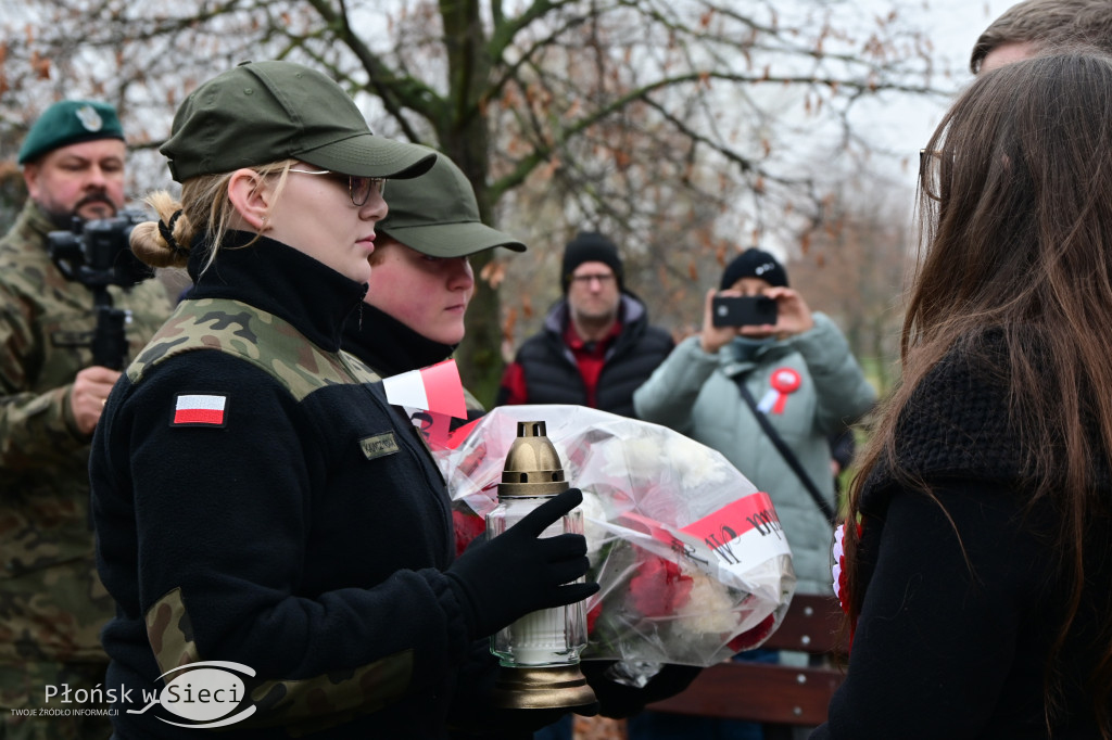 Płońszczanie świętowali przy pomniku marszałka