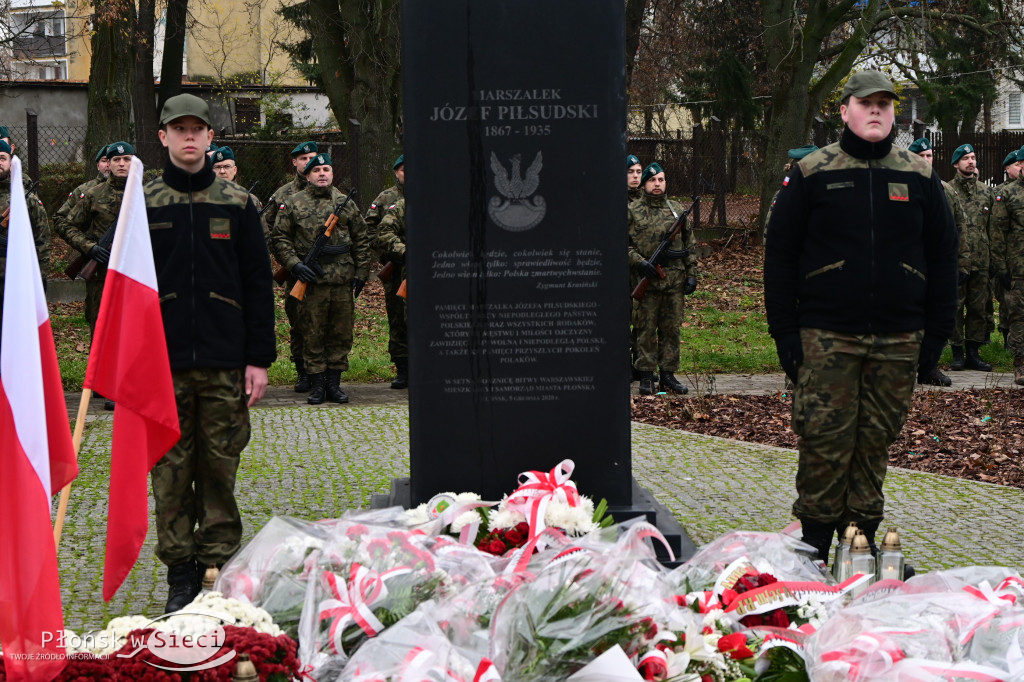 Płońszczanie świętowali przy pomniku marszałka