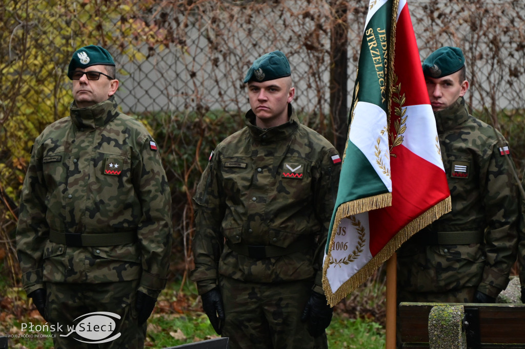 Płońszczanie świętowali przy pomniku marszałka