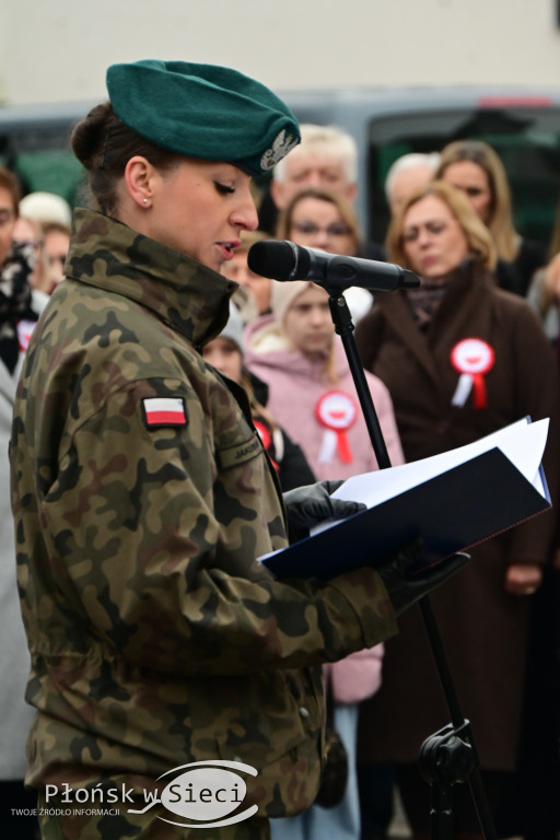 Płońszczanie świętowali przy pomniku marszałka