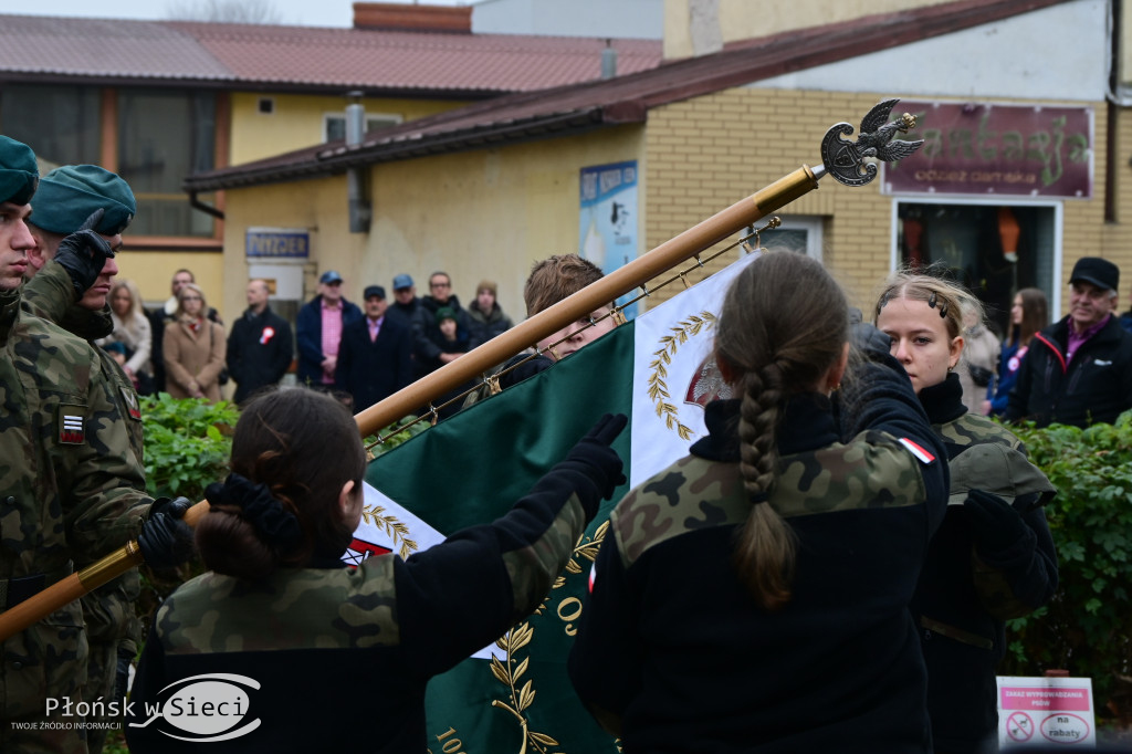 Płońszczanie świętowali przy pomniku marszałka