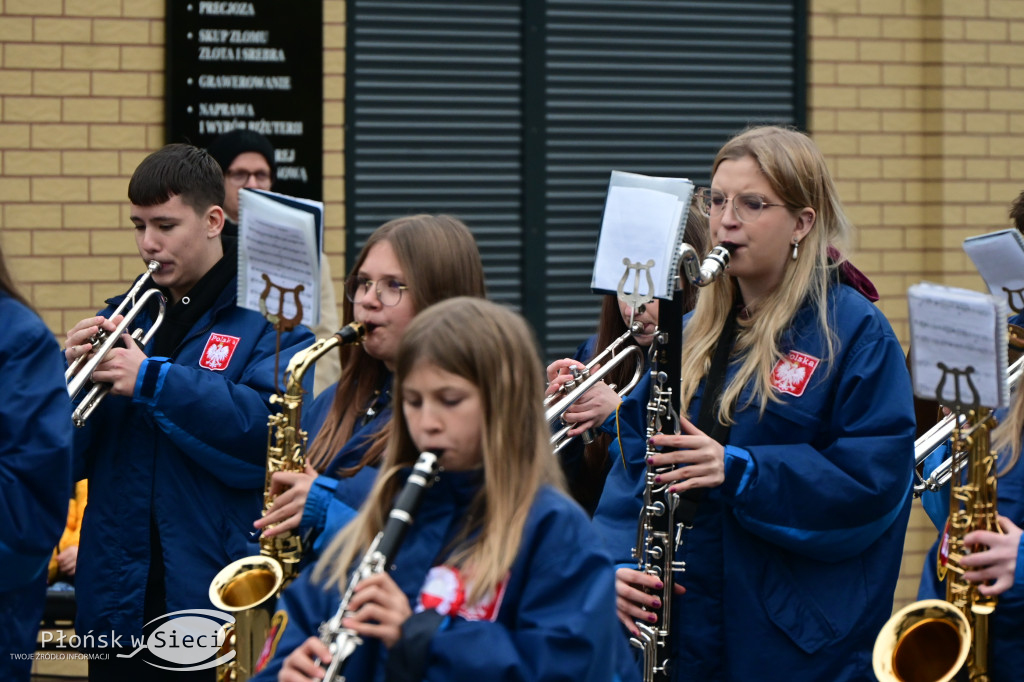 Płońszczanie świętowali przy pomniku marszałka