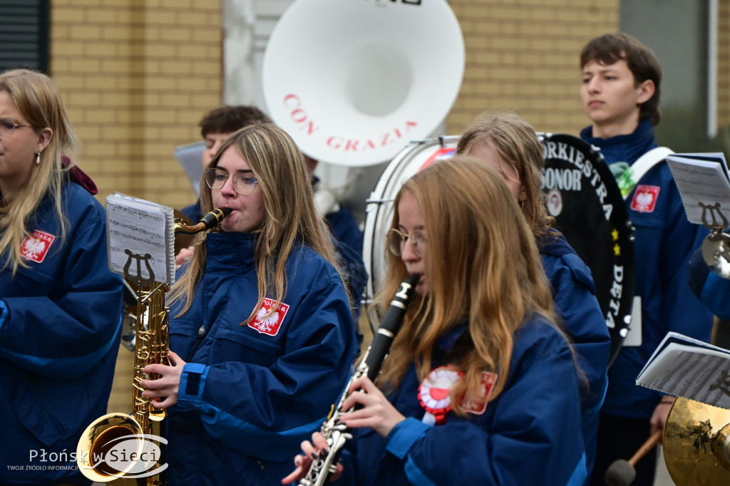 Płońszczanie świętowali przy pomniku marszałka
