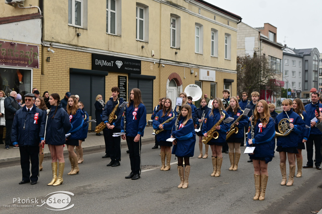 Płońszczanie świętowali przy pomniku marszałka