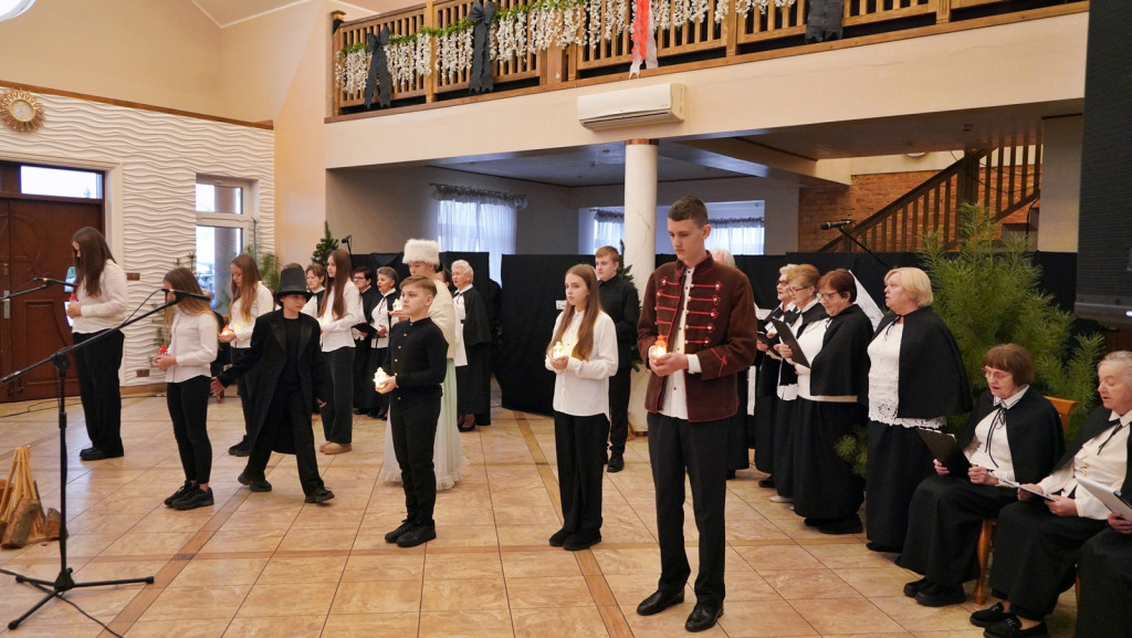 Międzypokoleniowy teatr