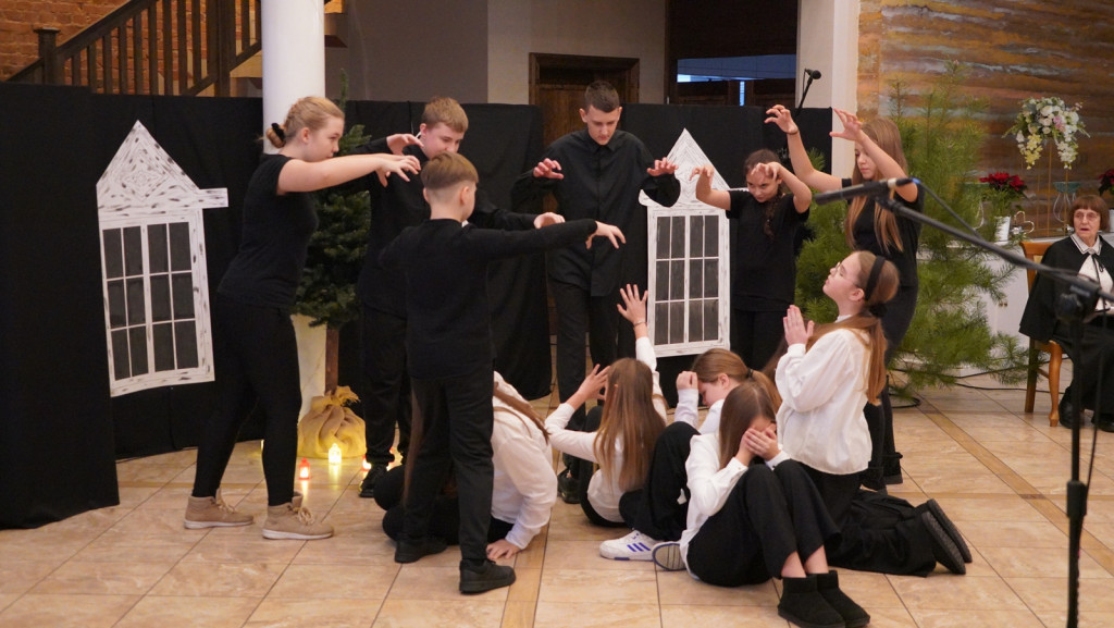 Międzypokoleniowy teatr