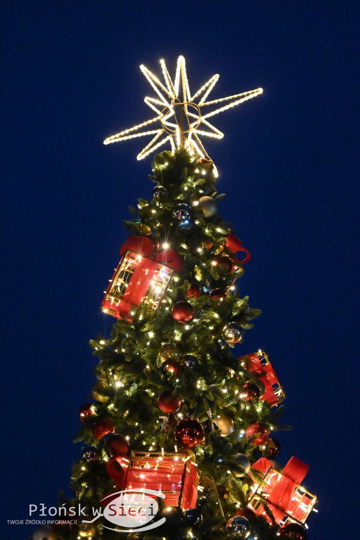 Mikołajkowa sobota na płońskim rynku