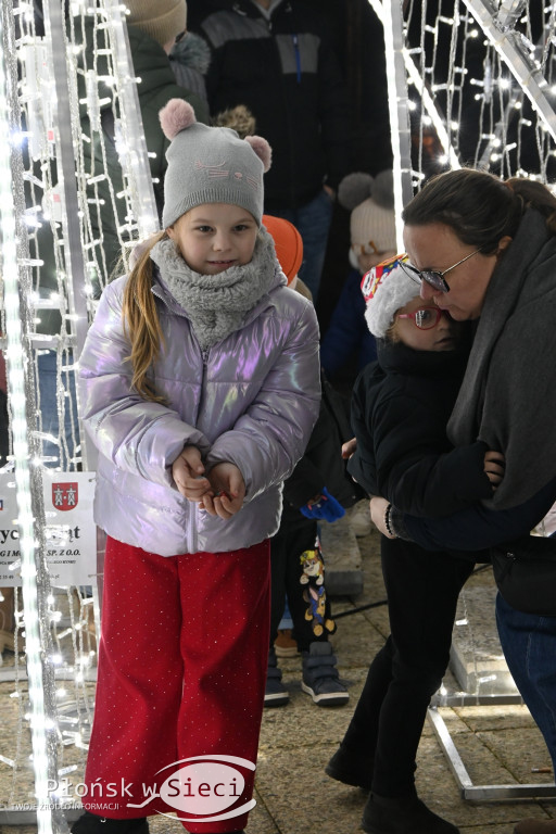 Mikołajkowa sobota na płońskim rynku