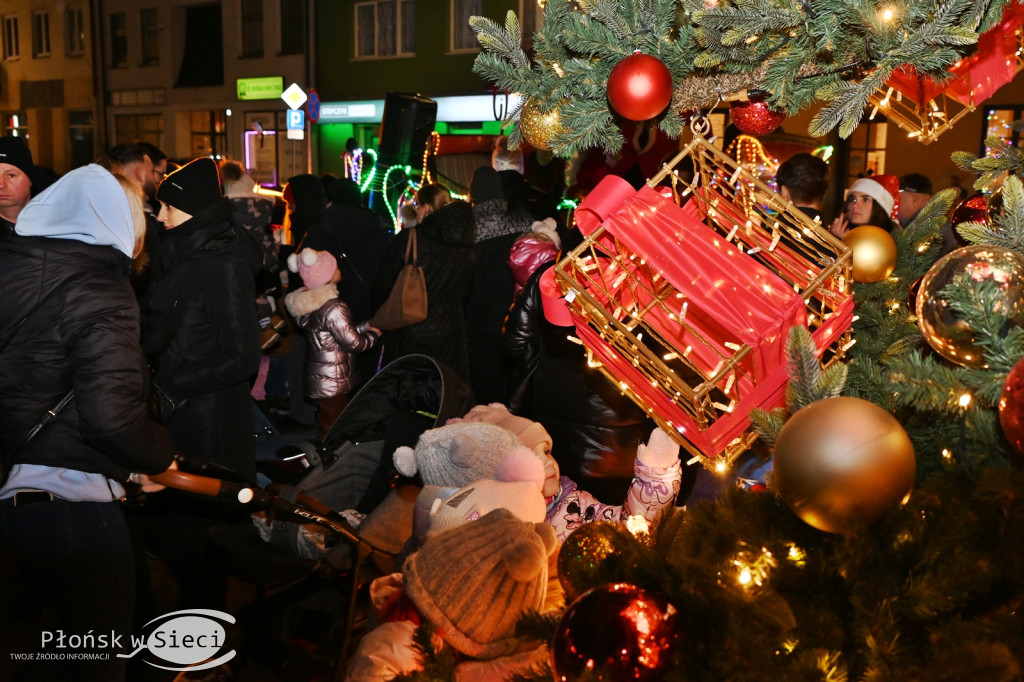 Mikołajkowa sobota na płońskim rynku