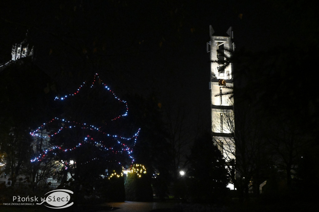 Udekorowany na święta Płońsk