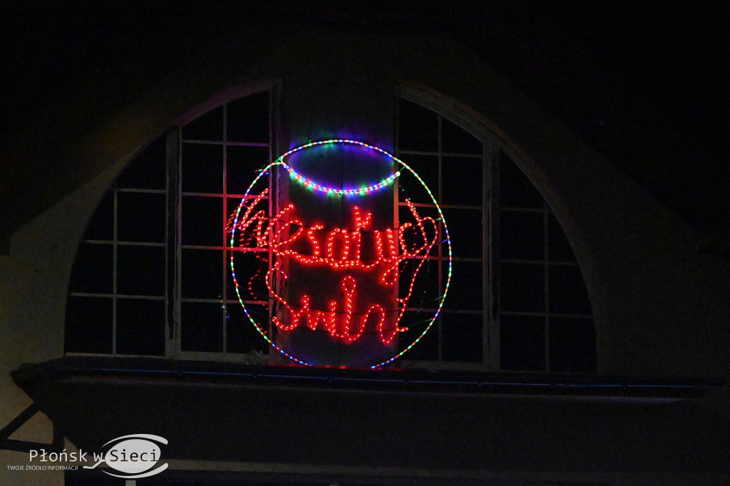 Udekorowany na święta Płońsk