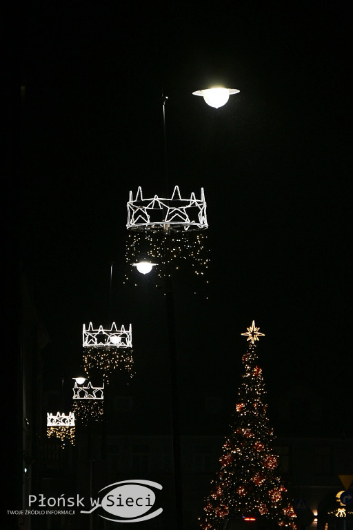 Udekorowany na święta Płońsk