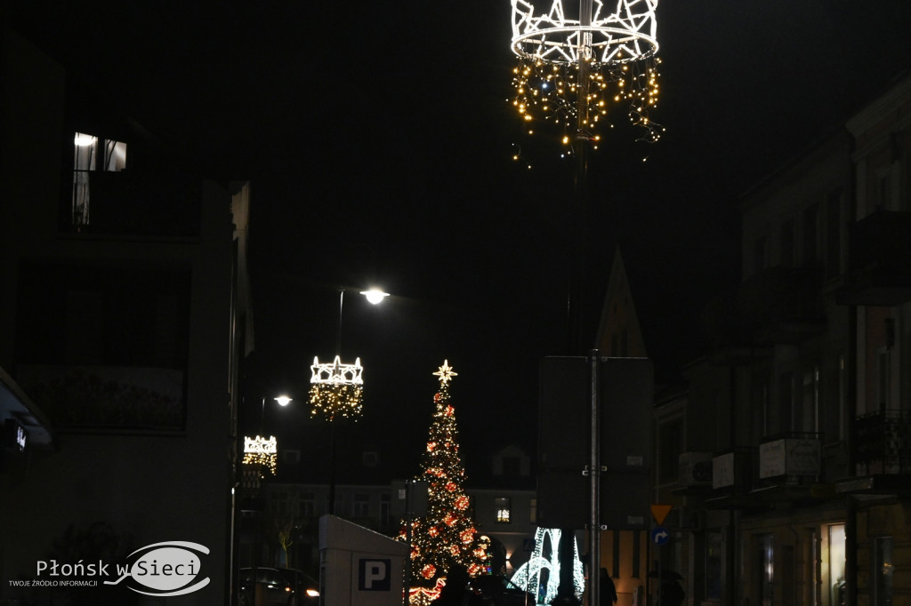 Udekorowany na święta Płońsk