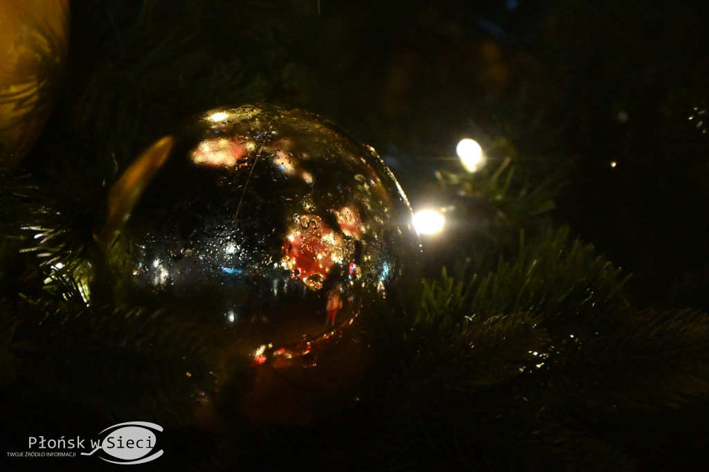 Udekorowany na święta Płońsk