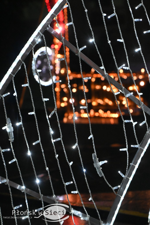 Udekorowany na święta Płońsk