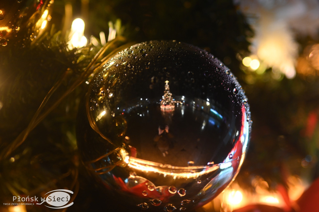 Udekorowany na święta Płońsk