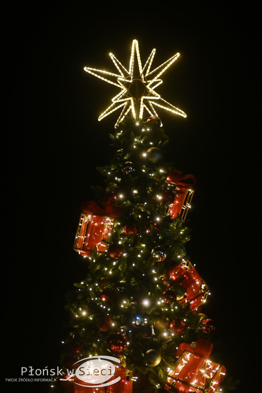 Udekorowany na święta Płońsk