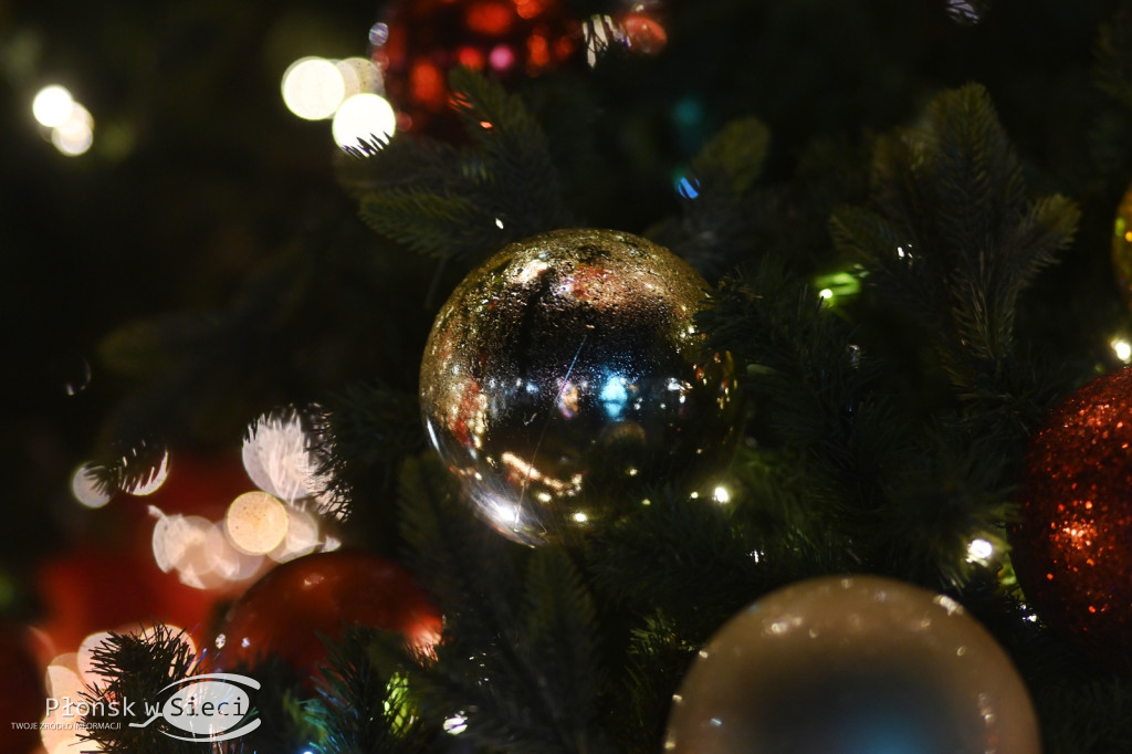 Udekorowany na święta Płońsk