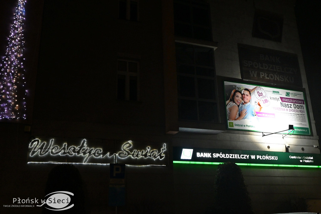 Udekorowany na święta Płońsk