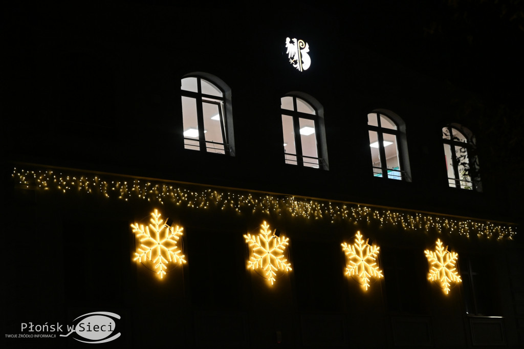 Udekorowany na święta Płońsk