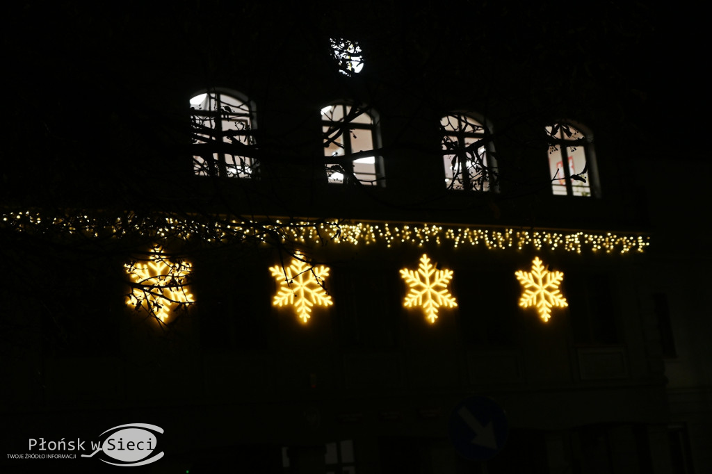 Udekorowany na święta Płońsk