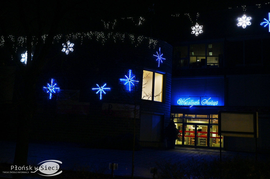 Udekorowany na święta Płońsk