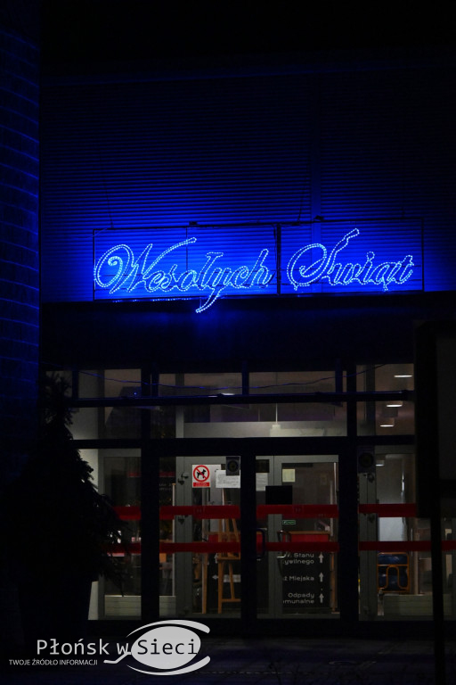 Udekorowany na święta Płońsk