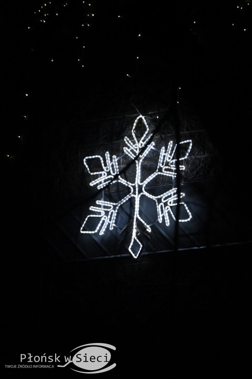 Udekorowany na święta Płońsk