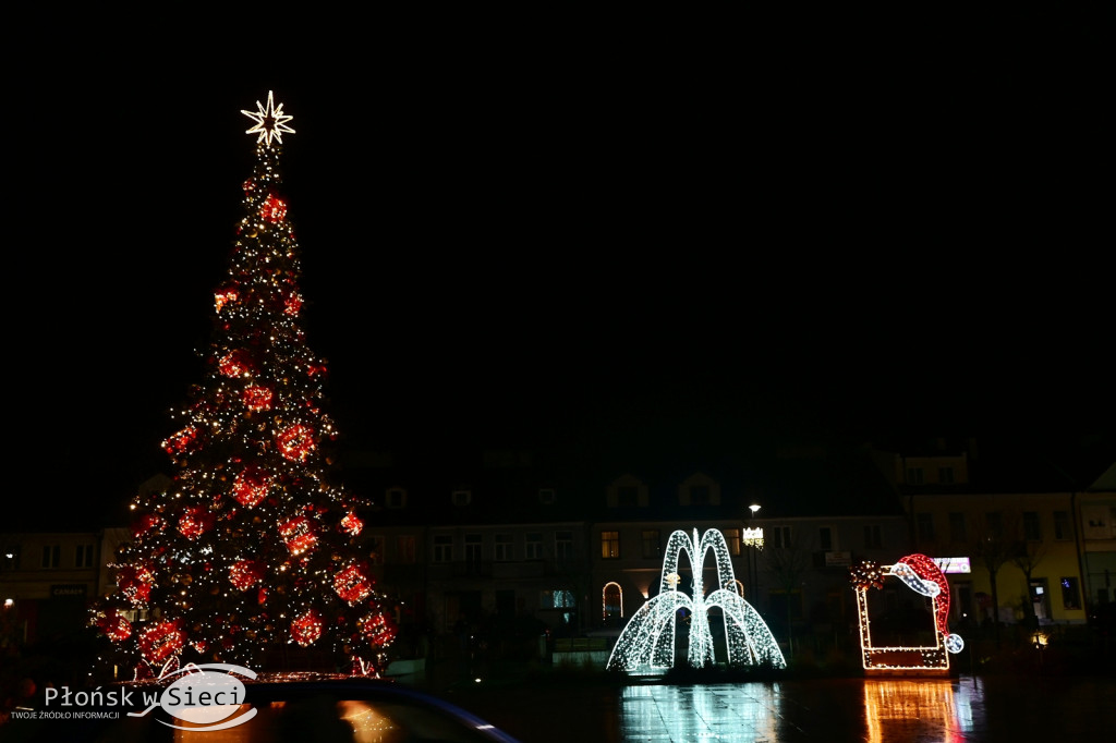 Udekorowany na święta Płońsk