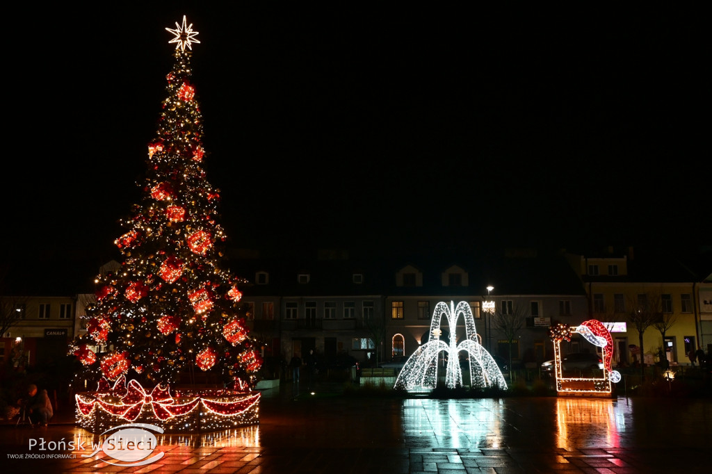 Udekorowany na święta Płońsk