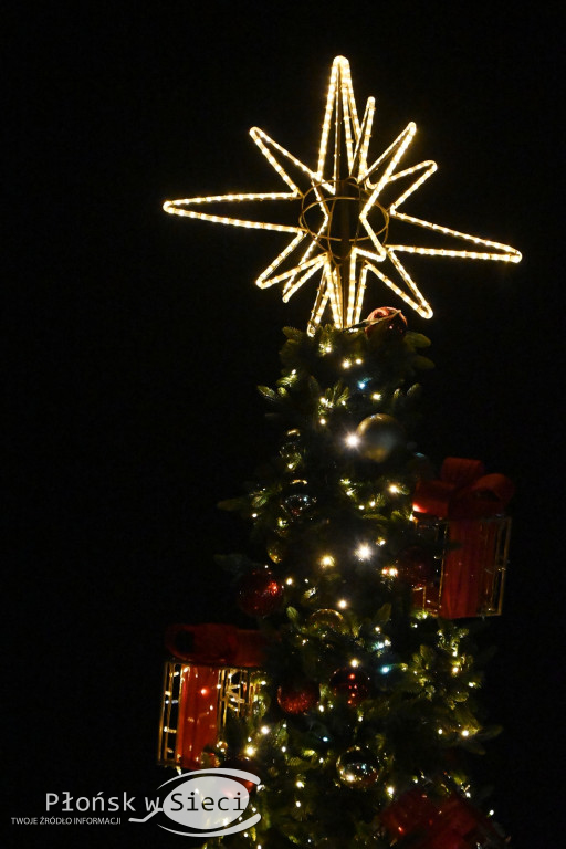 Udekorowany na święta Płońsk