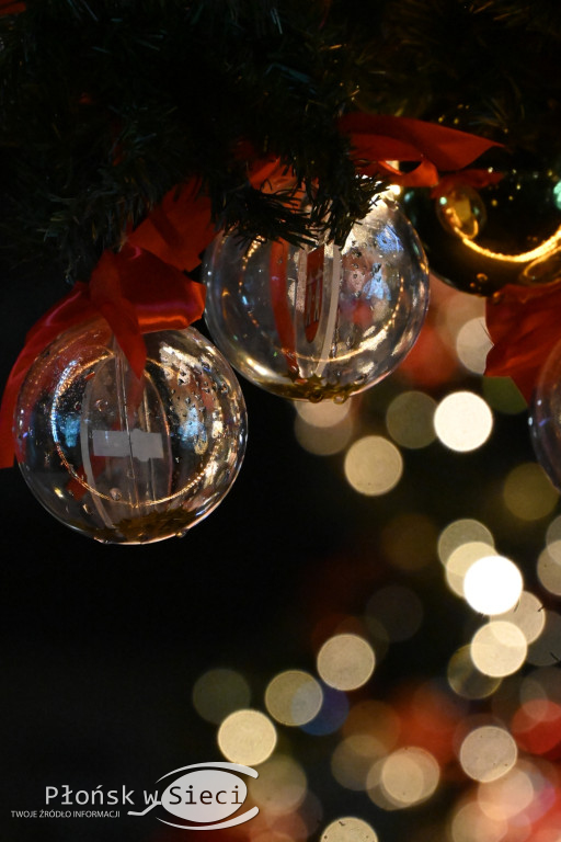 Udekorowany na święta Płońsk