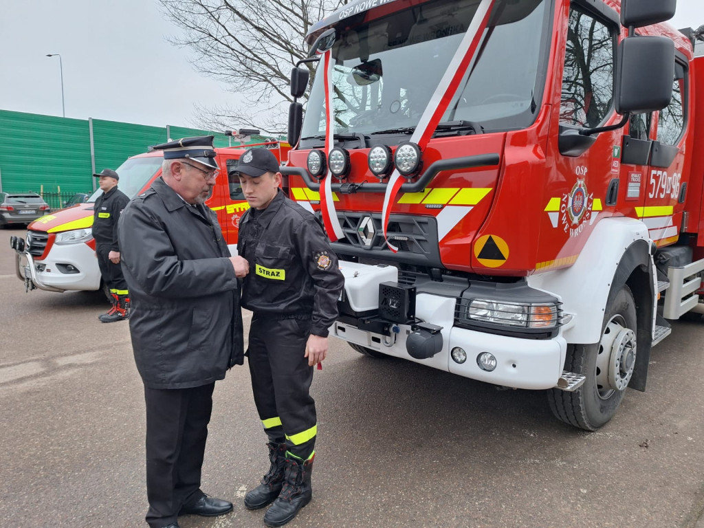 Nowy wóz ratowniczo-gaśniczy dla OSP Nowe Wrońska