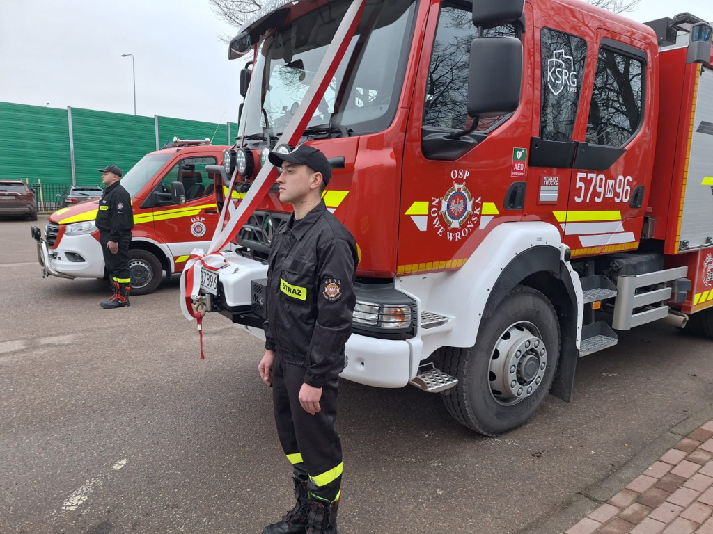 Nowy wóz ratowniczo-gaśniczy dla OSP Nowe Wrońska