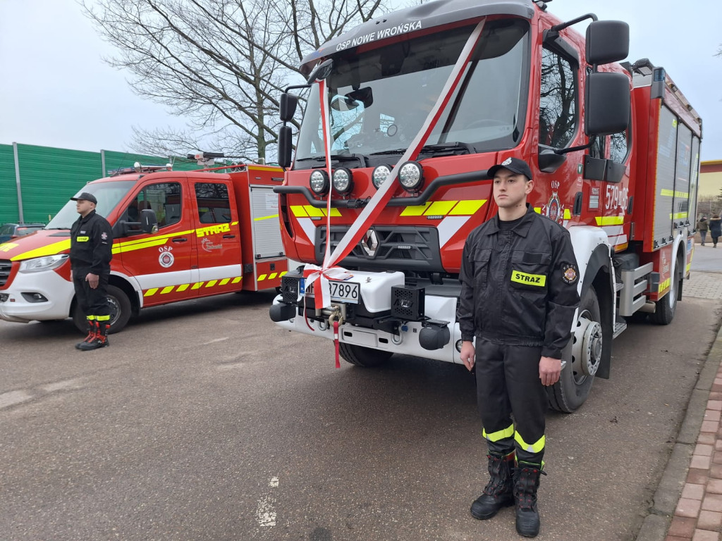 Nowy wóz ratowniczo-gaśniczy dla OSP Nowe Wrońska