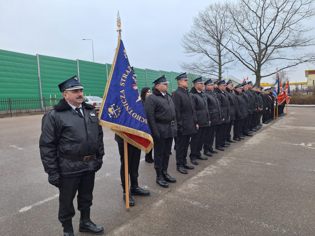 Nowy wóz ratowniczo-gaśniczy dla OSP Nowe Wrońska