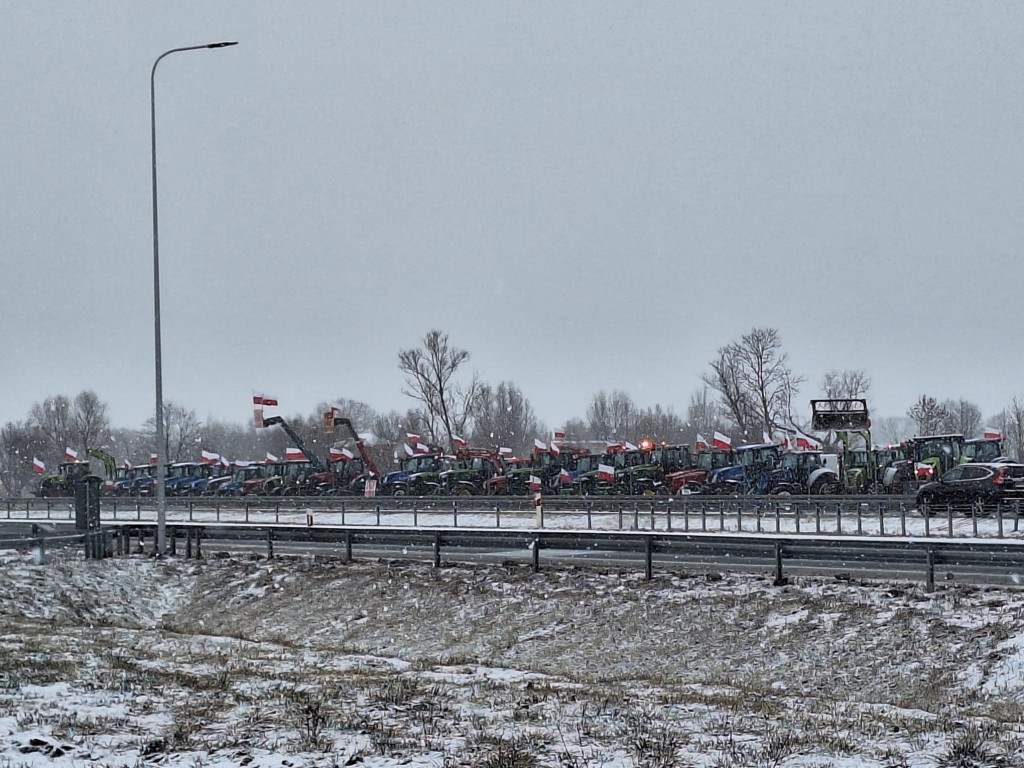 Protest rolników w okolicach Dłużniewa