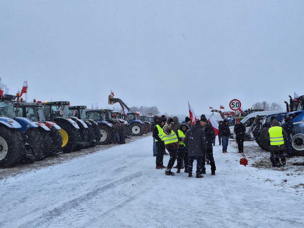 Protest rolników w okolicach Dłużniewa