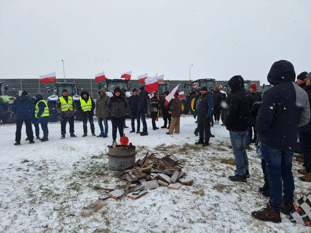 Protest rolników w okolicach Dłużniewa