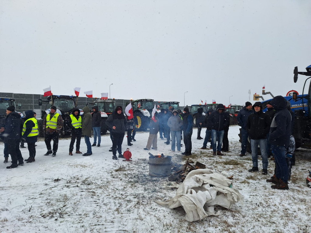 Protest rolników w okolicach Dłużniewa