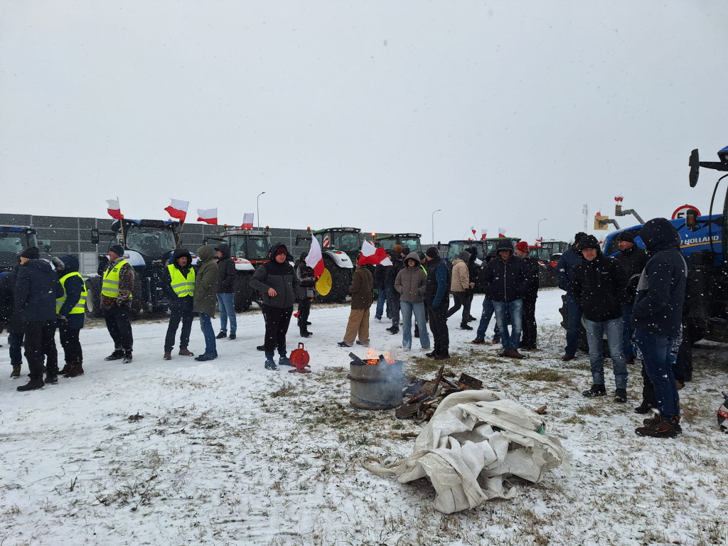Protest rolników w okolicach Dłużniewa