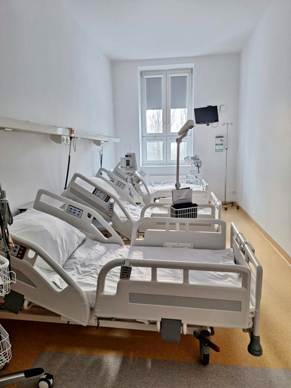 Nowe karetki i sprzęt dla płońskiego szpitala