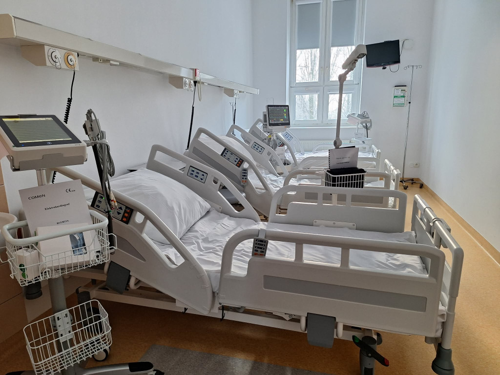 Nowe karetki i sprzęt dla płońskiego szpitala