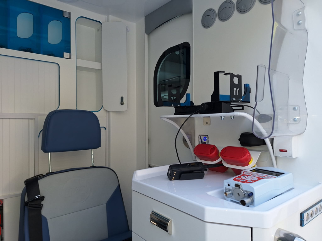 Nowe karetki i sprzęt dla płońskiego szpitala