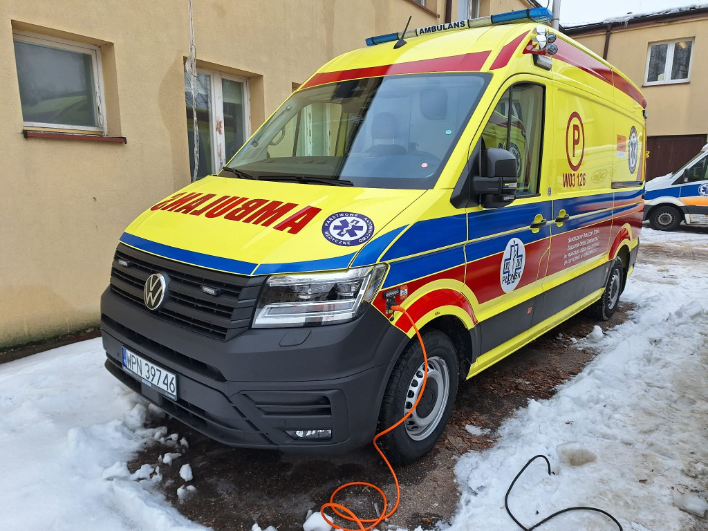 Nowe karetki i sprzęt dla płońskiego szpitala