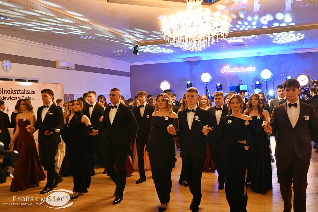 Studniówka płońskiego ogólniaka