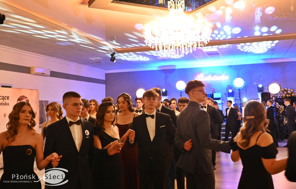 Studniówka płońskiego ogólniaka