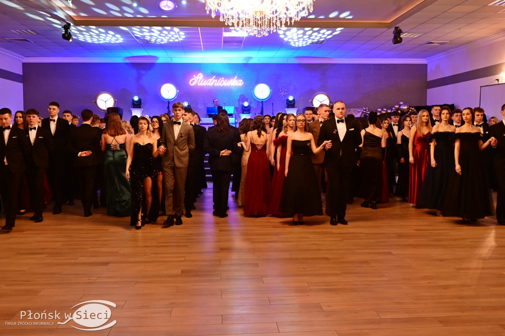 Studniówka płońskiego ogólniaka