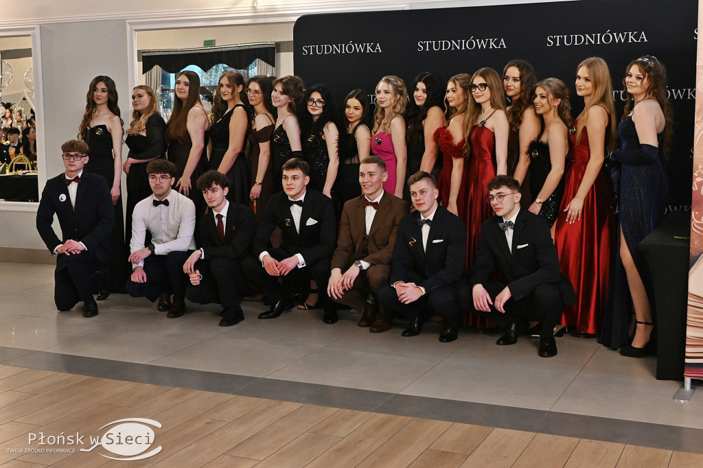 Studniówka płońskiego ogólniaka