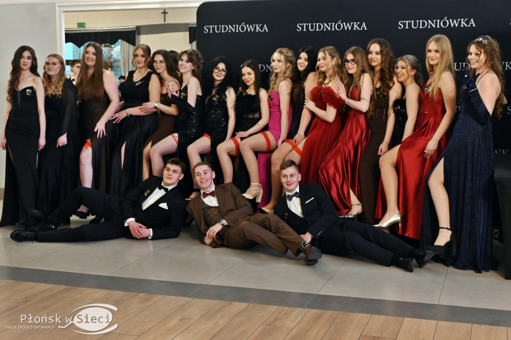 Studniówka płońskiego ogólniaka